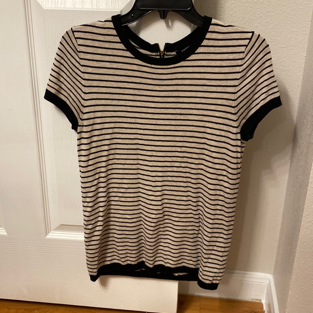 Small. Black and Cream strip top